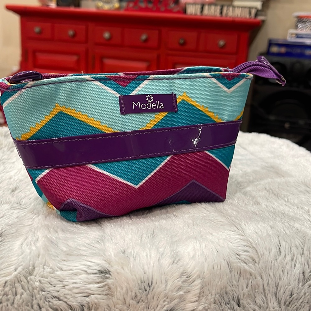 Cute Modella cosmetics bag